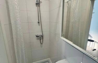 Neuwertiges Apartment mit schnellem WLAN, Glasfaser, Kostenlose Privatparkplatz auch für Transporter geeignet R24 - Foto 10