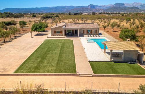 Mireia 2002 with pool and garden by BeBreeze Mallorca - Photo 1