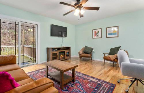 Mountain Views, Hot Tub, Firepit, dog friendly, EV connector - Foto 48