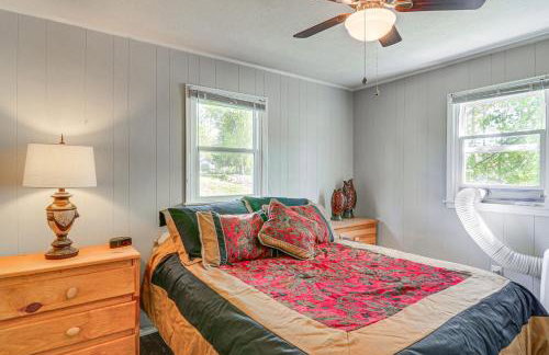 Wooded Cottage with Fire Pit and Boat Parking - Foto 15