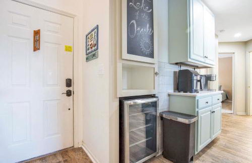 Amazing Views from Balcony, Loft & Gated Pool - Foto 17