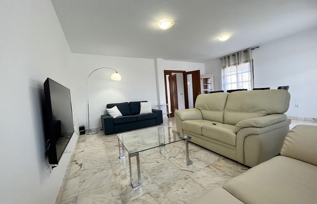 Villa - Sleeps 6 - Pool - Pets Ok - Parkin - Foto 9