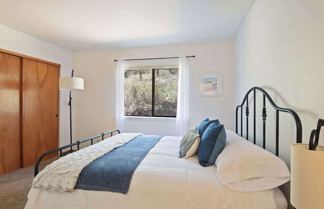 Palisades Point Prime Location! - Photo 2