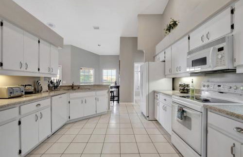 Pool Waterfront Lake 12 PPL Gorgeous - Foto 8