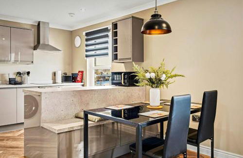 Outstanding 2BD Apt - Ferry Terminal & Free Parking - Foto 2