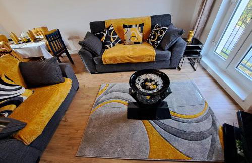 Kent Sittingbourne Entire Home Close to the Beach - Photo 1