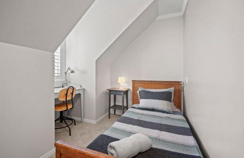 Hobbs Mill Ski Lodge Theater Games Dogs OK - Photo 37