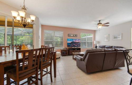 Large Pool Deck * All Rooms w/ Private Bathroom - Foto 31