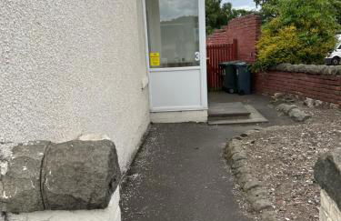 4 bed bungalow near Airport - Foto 13