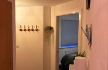 2 bedroom 2 bathroom ground floor apartment in central location - Foto 2