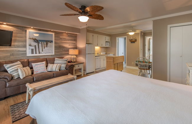 Villas By the Sea Resort & Conference Center - Photo 12