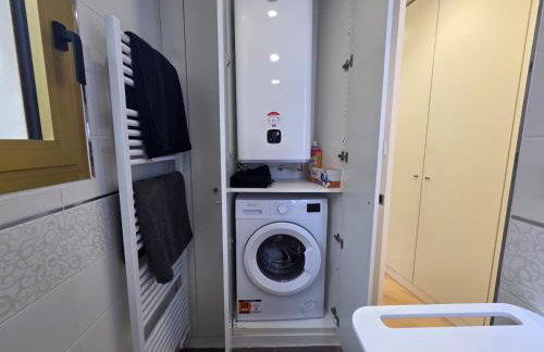 Luxury Paris Apt, Eiffel View, Golden Triangle - Photo 13
