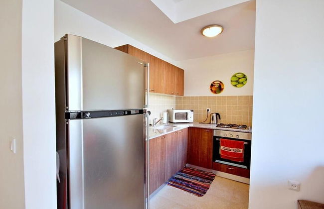 2BDR Amazing Location with Parking - Foto 7