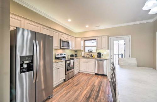 Chic Townsend Condo with Saltwater Pool! - Foto 9