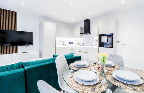 The Desborough Residence - Bright 1BR with Sofa Bed, Modern Lounge & Free Secure Underground Parking - Foto 47