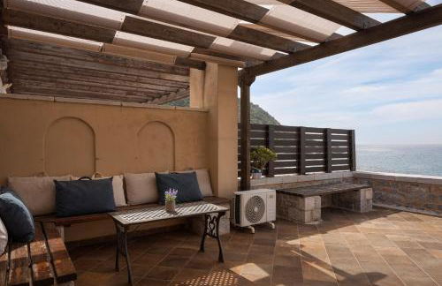 Aura Seafront Villa - Foto 27