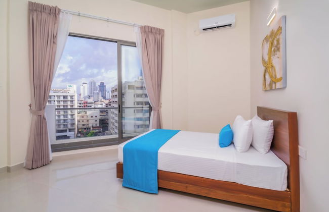 Marine Suites - Photo 20