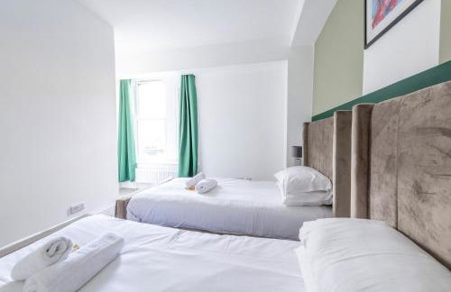 Modern Spitfire with FREE PARKING by Prescott Apartments - Foto 20