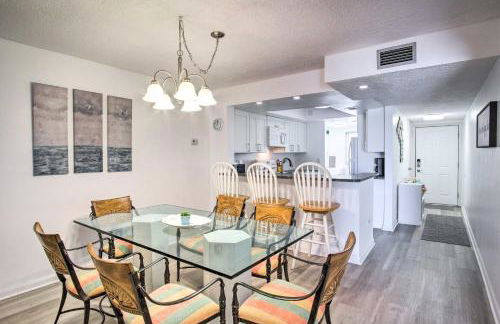 Sunny Cocoa Beach Condo with Balcony and Pool Access - Foto 14