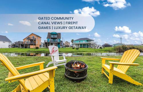 Relax And Sea NEW Luxury Canal-View Escape Gated Community Firepit and Decks - Foto 1