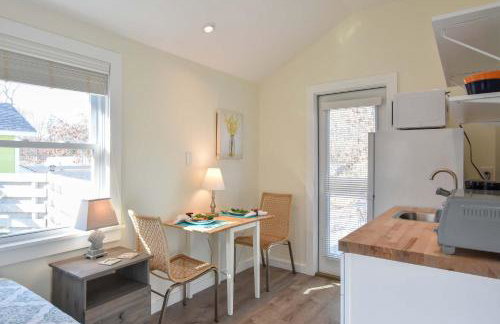 Cozy Colorful Cottage Perfect for 2 - Foto 8