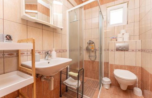 3 Bedroom Cozy Apartment In Ugrinic - Foto 31