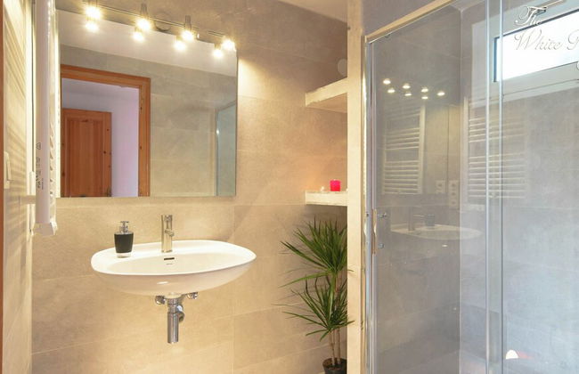 White Rock Villa With Breathtaking Views and Pool - Foto 10