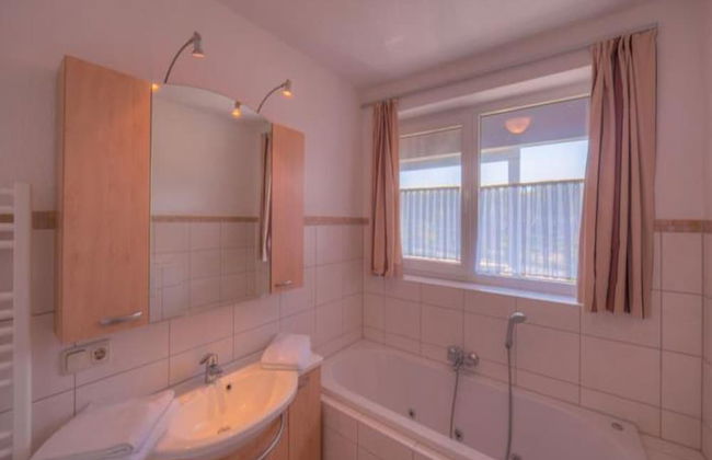 Apartment in Schrocken Near Ski Arlberg - Photo 17