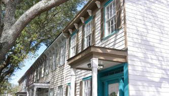 The Maiden Voyage - Themed Getaway, Steps to Forsyth, King Bed, Grill, Games, Picnic Basket - Foto 5