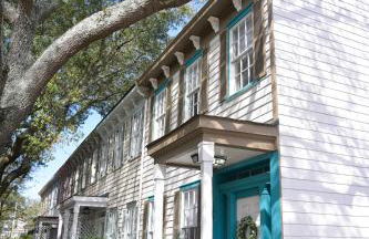 The Maiden Voyage - Themed Getaway, Steps to Forsyth, King Bed, Grill, Games, Picnic Basket - Foto 5