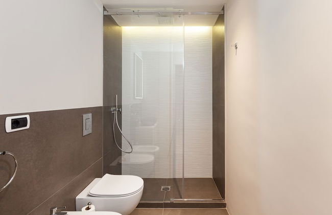 easyhomes - Duomo Suites & Apartments - Photo 28