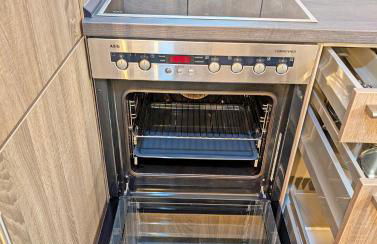 BesTime - Modernes 5BR Haus mit 2 Parkplätzen - Photo 13