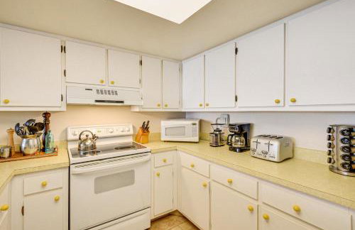 Steps to Shore, Pool Access New Smyrna Beach Gem! - Foto 10