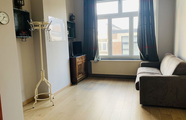 Train Flat - Photo 22