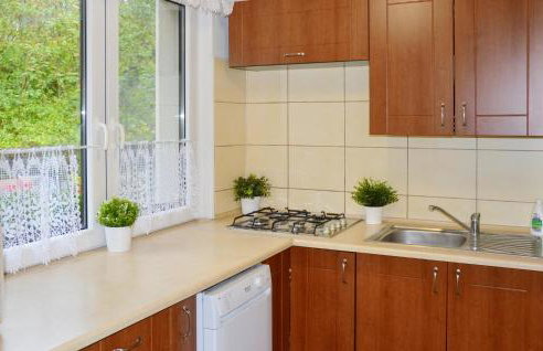 Cozy Home In Biskupice With Wifi - Foto 6