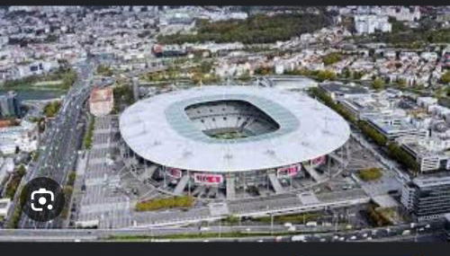 Paris Villette by metro 7, France Stadium, break moment studio - Foto 3