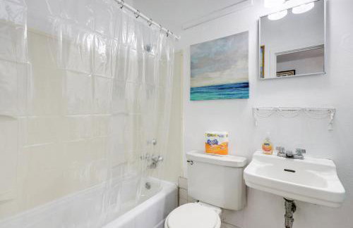 Steps to Food and Shops Cozy Condo in Jacksonville! - Foto 16