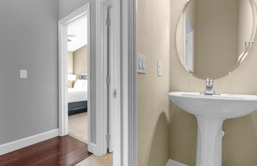 Sunny Summer in FL - Relax in a TownHome by Disney! - Foto 16