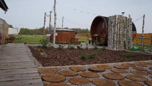 Drewniany Zakątek z sauną i jacuzzi - Foto 3