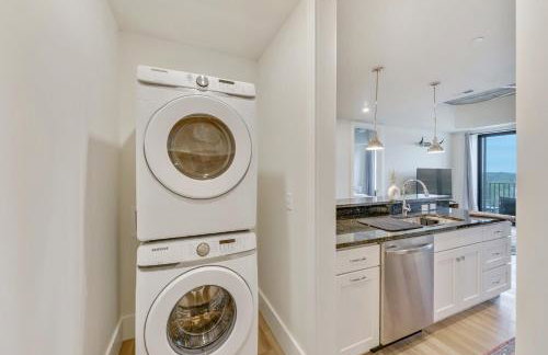 Golden Luxury 1BR - Balcony - High Rise - Foto 10