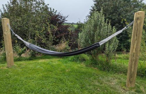 Luxury Glamping Cabin with Outdoor Bath on Cornish Meadow - Photo 19