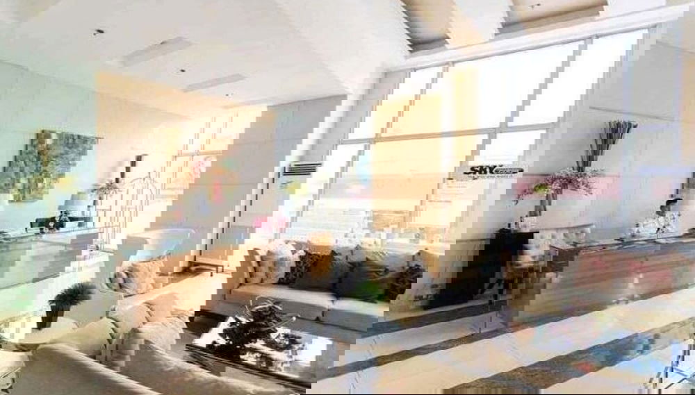 Coin salon dans le hall