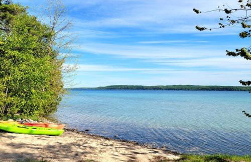 Lake Escape - Private Lakefront with Kayaks! - Photo 4