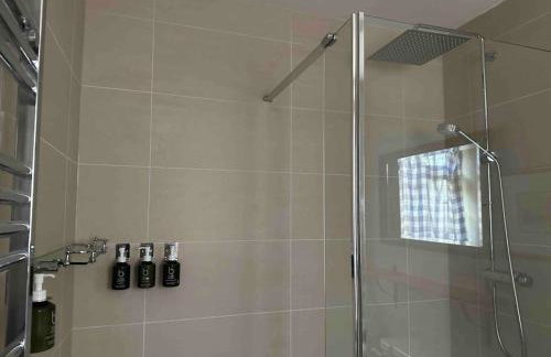 New luxury self-contained studio - Foto 3