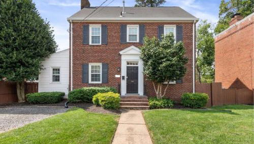 Massive 5BR Historic CozySuites House - Foto 2