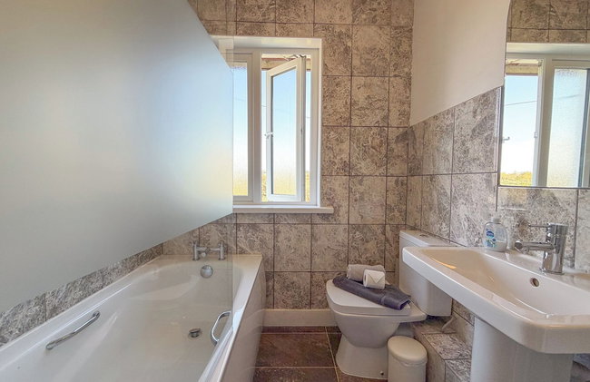 Maytree Cottage - 4 Bedroom Holiday Home - Tenby - Foto 50
