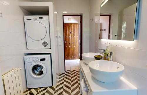 Villa León en Denia, vacaciones con barbacoa en terraza, piscina privada y vistas al Mediterráneo by Family Homes - Foto 28