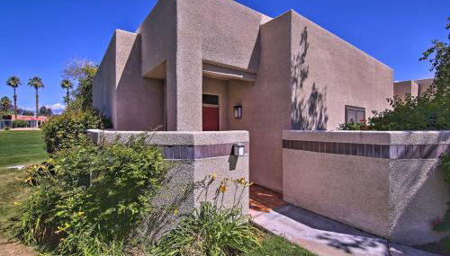 Cathedral City Condo on Golf Course with Patio! - Foto 3