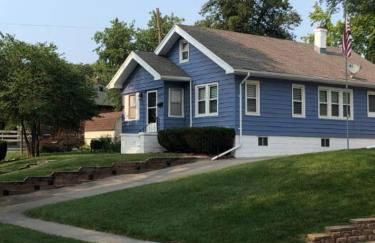 Benson's Cozy 3-BR Retreat with BBQ Grill - Photo 26