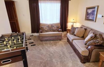 Hot Air Balloon Haven, Hot Tub, King Bed, Office, Foosball, Bball - Foto 16